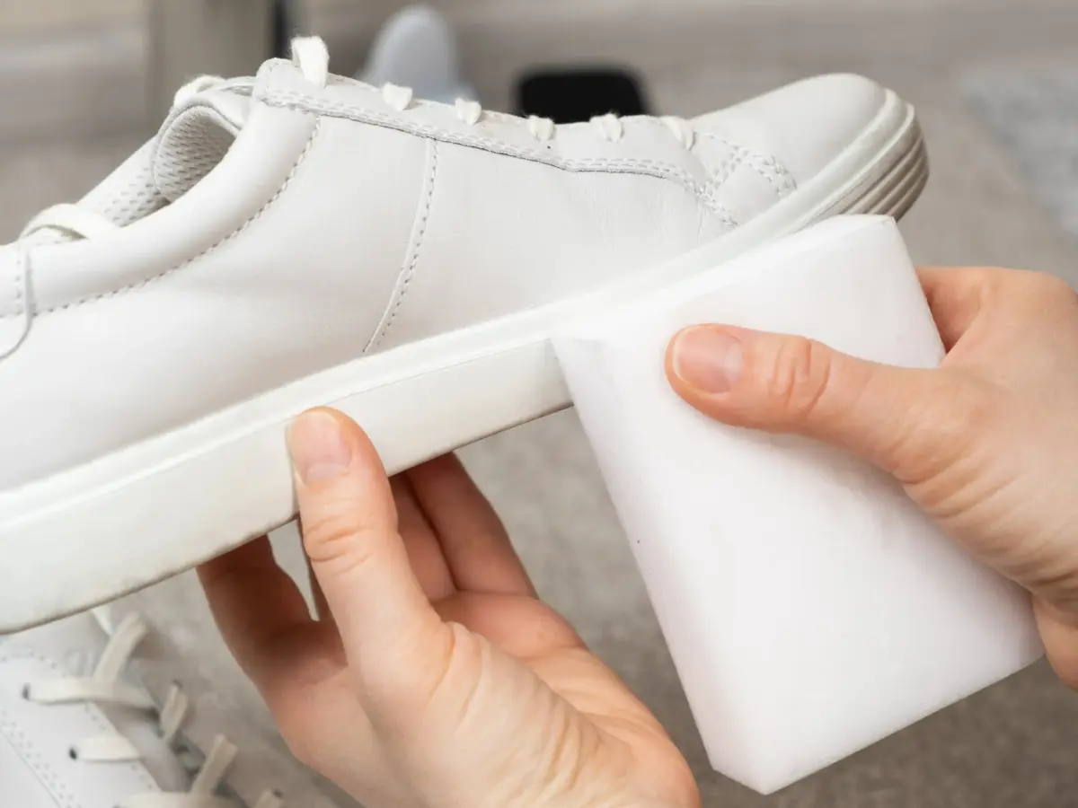 Schmutzradierer Schuhe Schmutzradierer Schuhe weiße Sneaker